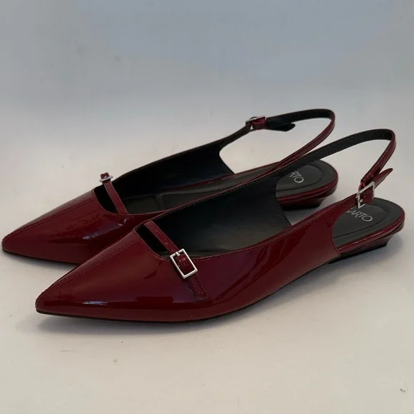 Red Heels - Picture 4 of 15